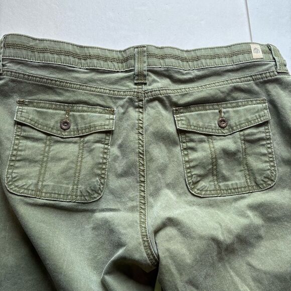 Women's Levi's Olive Green Cotton Capris Size 16 - Picture 7 of 8